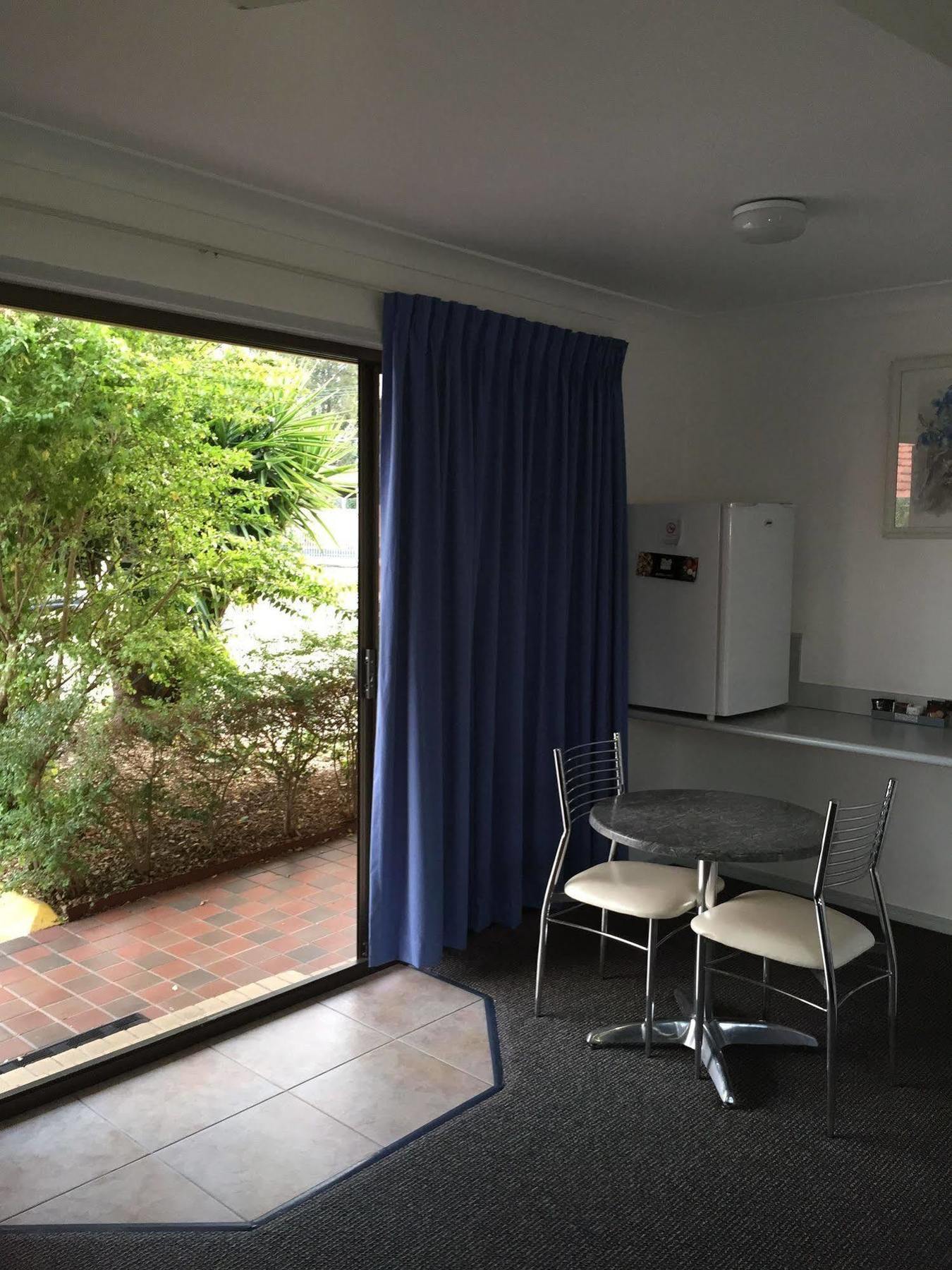 Aspley Carsel Motor Inn Brisbane Exterior photo